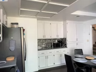 Photo #5: 41037709 Listing 