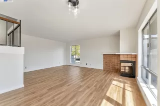 Photo #4: 41037729 Listing