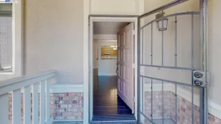 Photo #2: 41037765 Listing