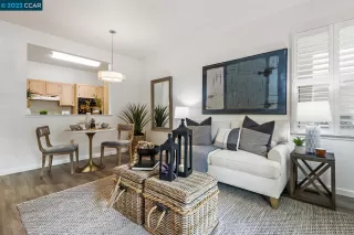 Photo #5: 41037791 Listing