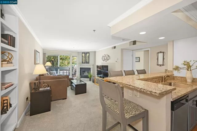 MLS: 41037844 Condo For Sale