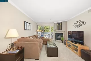 Photo #2: 41037844 Listing