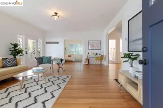 Photo #1: 41037848 Listing