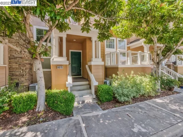 MLS: 41037852 Condo For Sale