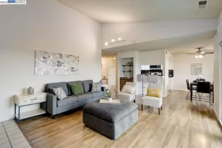 Photo #4: 41037892 Listing