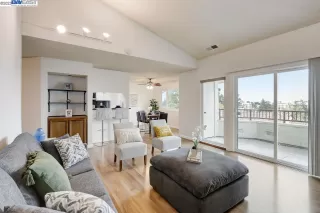 Photo #5: 41037892 Listing