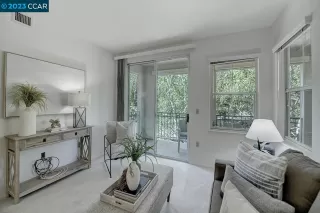 Photo #2: 41037929 Listing