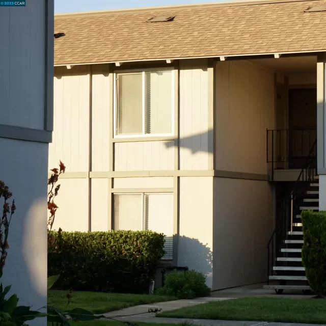 MLS: 41037968 Condo For Sale