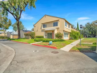 Photo #1: 41037999 Listing 