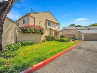 Photo #2: 41037999 Listing 