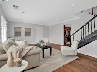 Photo #5: 41037999 Listing 