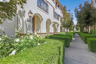 Photo #2: 41038011 Listing