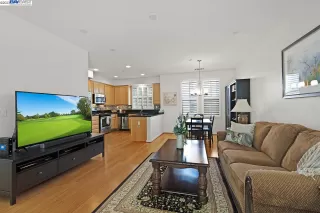 Photo #3: 41038011 Listing