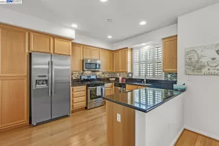 Photo #6: 41038011 Listing