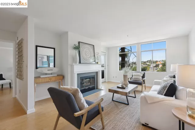 MLS: 41038030 Condo For Sale