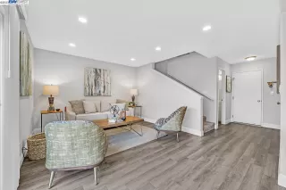 Photo #2: 41038106 Listing