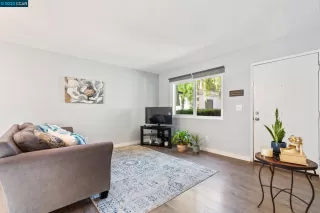 Photo #2: 41038164 Listing