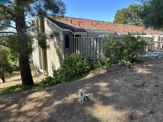 MLS: 41038211 Condo For Sale