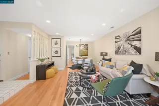 Photo #5: 41038277 Listing