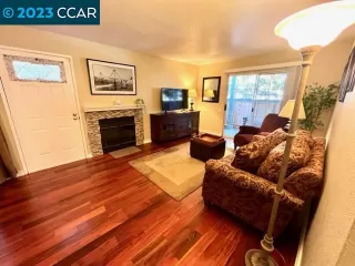 Photo #1: 41038425 Listing 