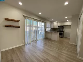 Photo #4: 41038494 Listing