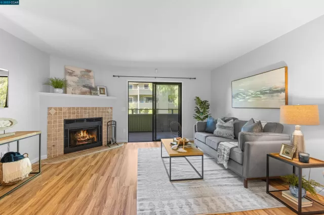 MLS: 41038578 Condo For Sale