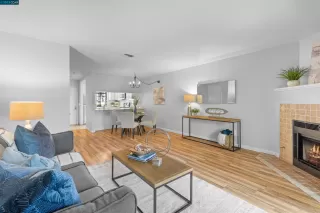 Photo #2: 41038578 Listing 