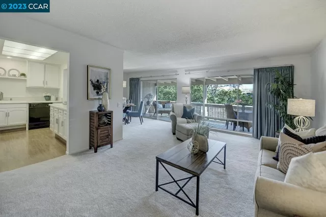 MLS: 41038587 Condo For Sale