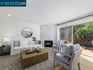 Photo #2: 41038634 Listing