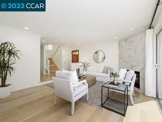 Photo #4: 41038634 Listing