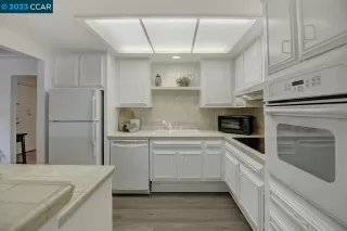 Photo #5: 41038646 Listing 