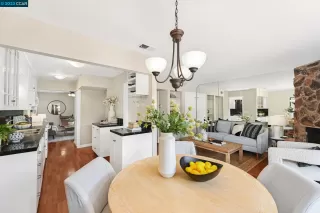 Photo #4: 41038752 Listing