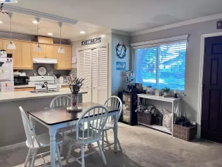 Photo #4: 41038835 Listing