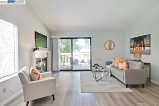 Photo #2: 41038836 Listing