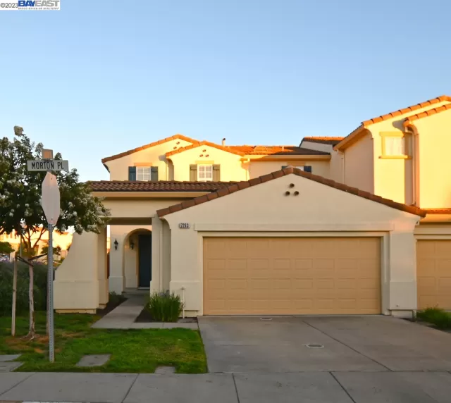 MLS: 41038842 Condo For Sale