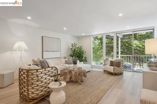 MLS: 41038902 Condo For Sale