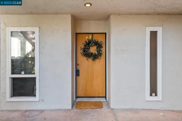 MLS: 41038994 Condo For Sale