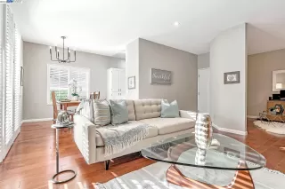 Photo #6: 41039025 Listing 