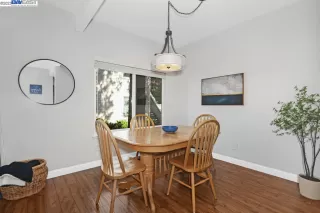 Photo #5: 41039027 Listing 