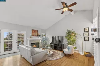 Photo #5: 41039100 Listing