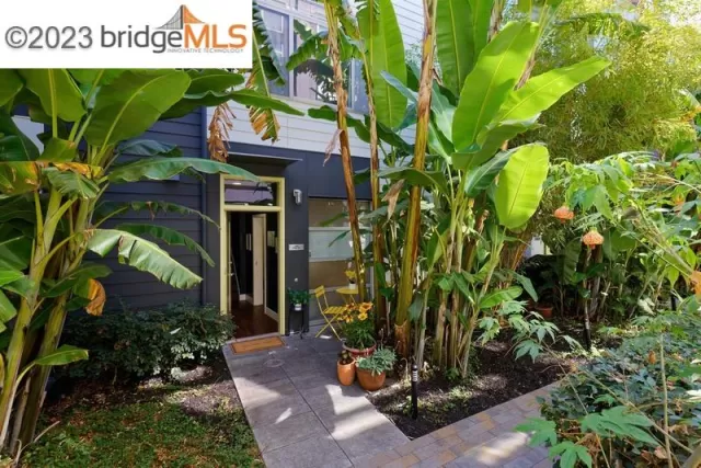 MLS: 41039210 Condo For Sale