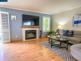 Photo #2: 41039369 Listing 