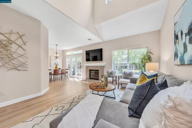 MLS: 41039403 Condo For Sale