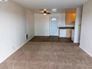 Photo #6: 41039492 Listing