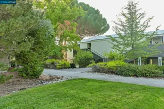 Photo #2: 41039560 Listing