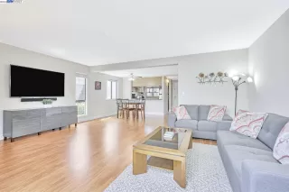 Photo #5: 41039574 Listing 