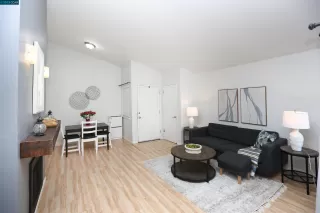 Photo #6: 41039579 Listing 