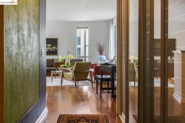 MLS: 41039590 Condo For Sale