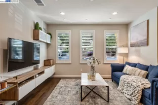 Photo #2: 41039619 Listing