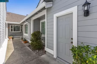 Photo #2: 41039630 Listing